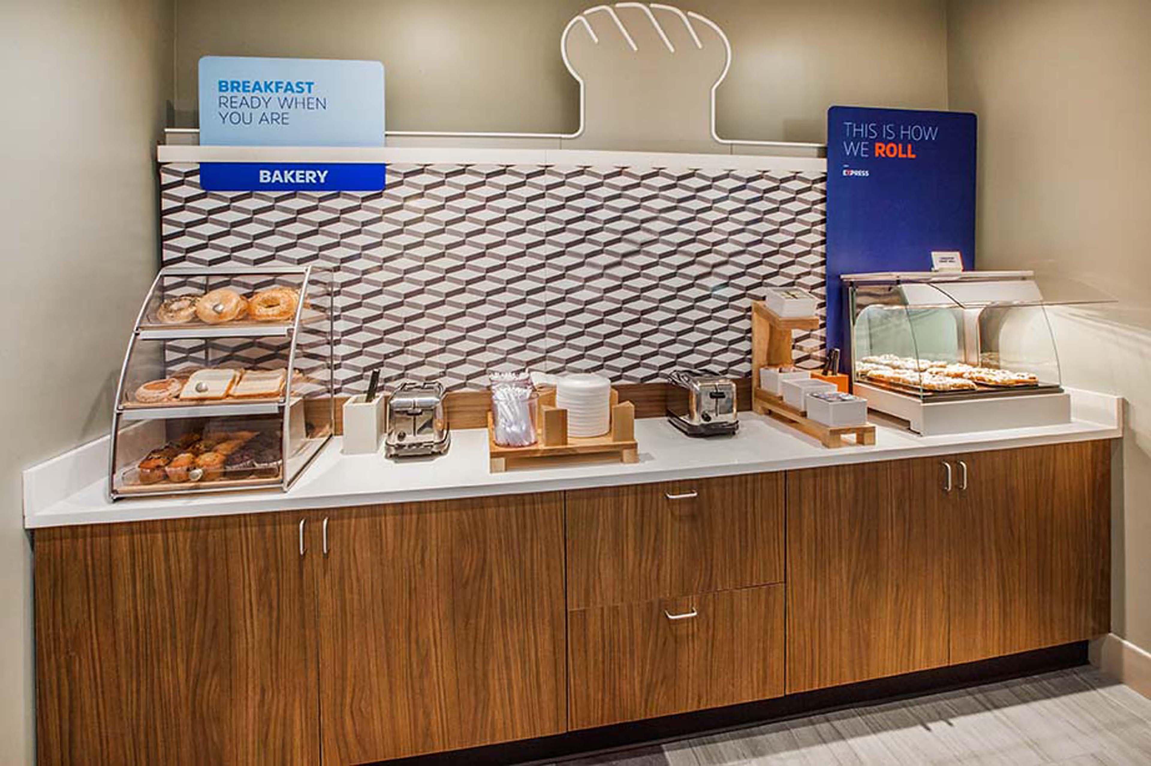 Holiday Inn Express Naperville By Ihg Екстер'єр фото