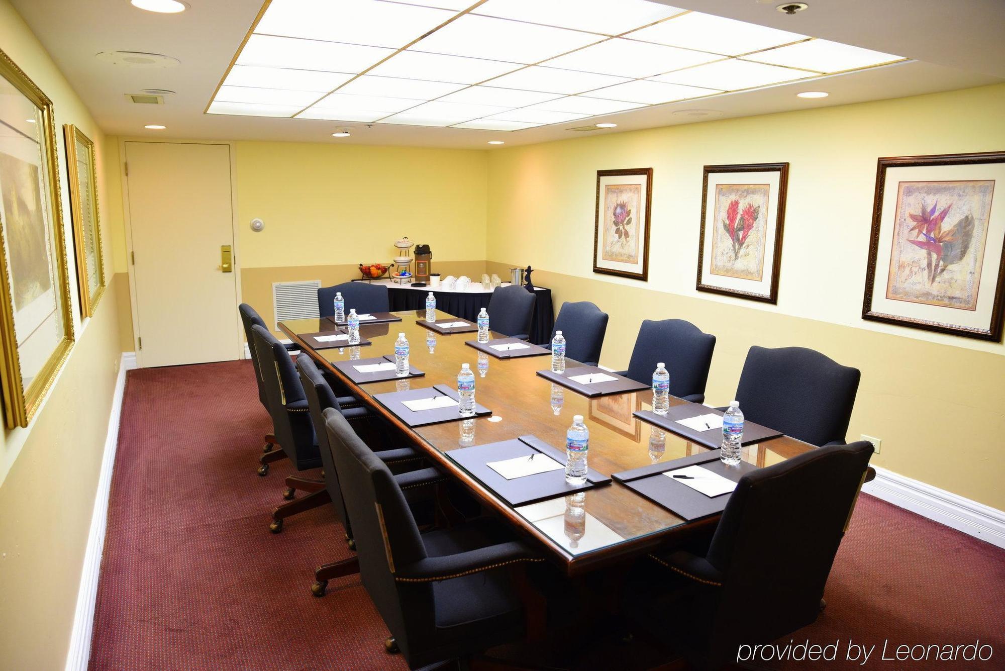 Holiday Inn Express Naperville By Ihg Екстер'єр фото
